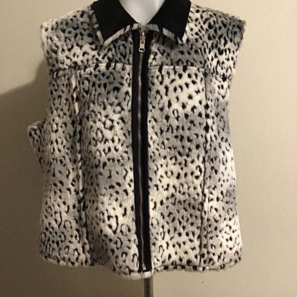 🔥SALE! NWOT, REVERSIBLE, see pics, suede /faux fur, gorgeous 🔥🔥 - Picture 2 of 7